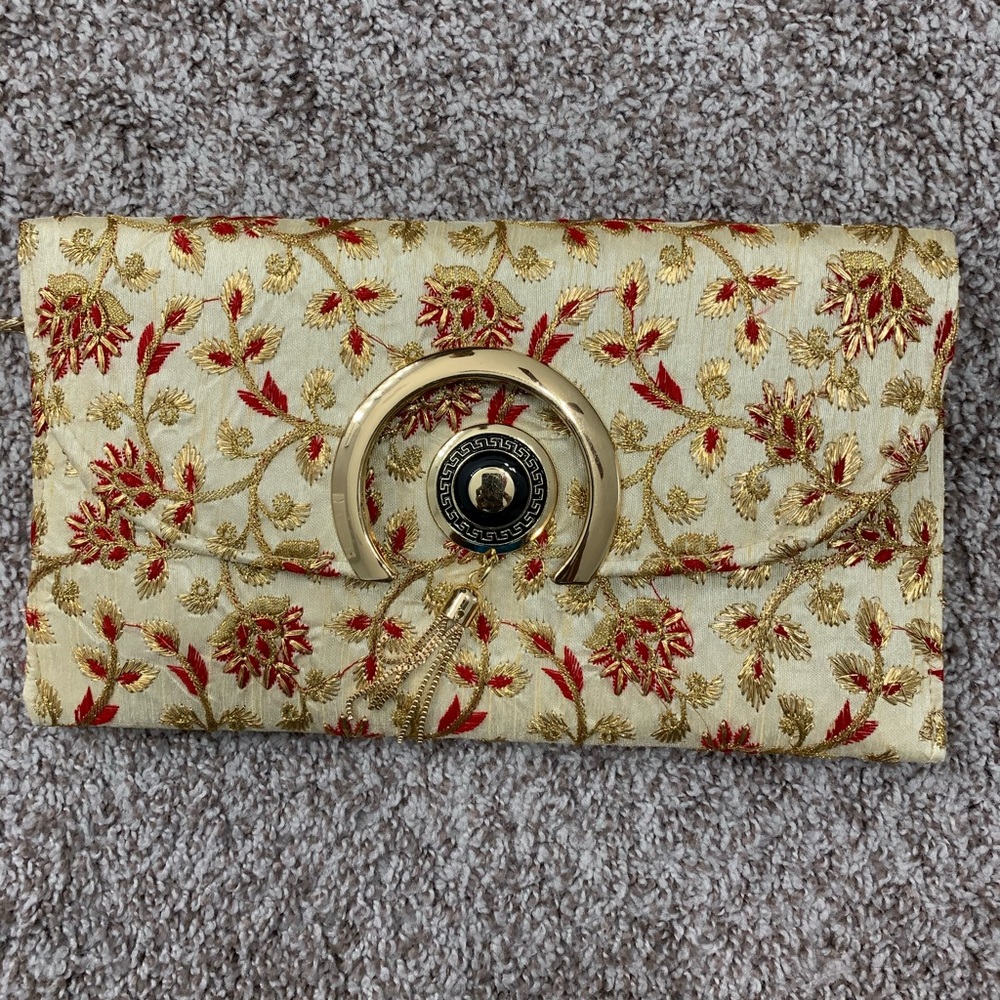 Indian Clutches.